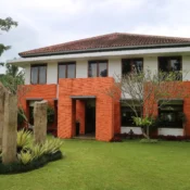 villa bukit pinus tempat gathering di bogor